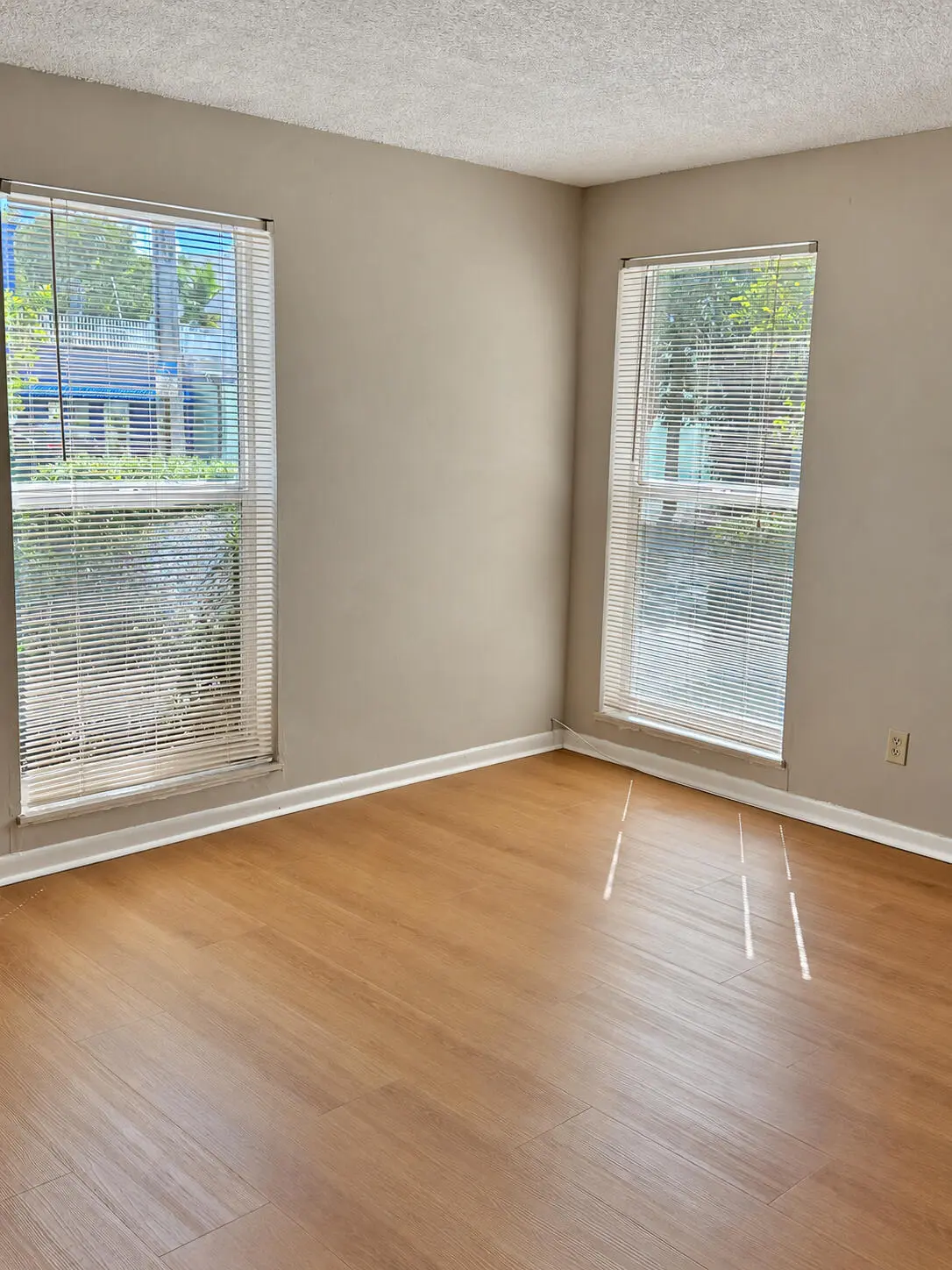 135-ne-1st-ave-unit-5-delray-beach-fl-ro at 135 NE 1ST Avenue 5, Delray Beach