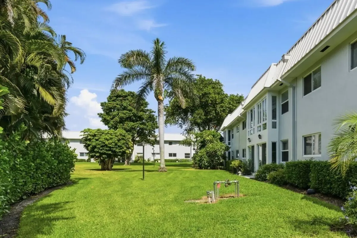 11-web-or-mls-20_Colonial_Club_Dr_Unit_2 at 20 COLONIAL CLUB Drive 202, Boynton Beach