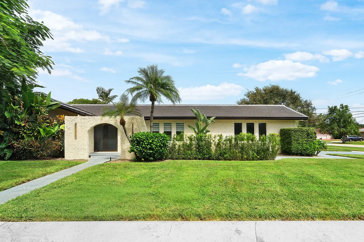001-2013ArdleyRoad-NorthPalmBeach-FL-334 at 2013 ARDLEY Road, North Palm Beach