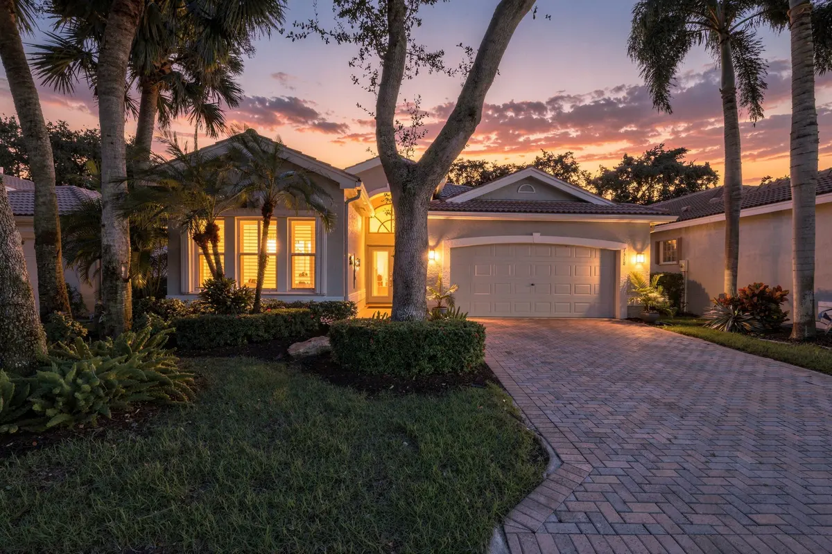 Twilight at 7318 WAILEA Avenue, Boynton Beach