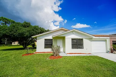 4971 Palm Hill Drive, West Palm Beach – Single Family Residence for sale