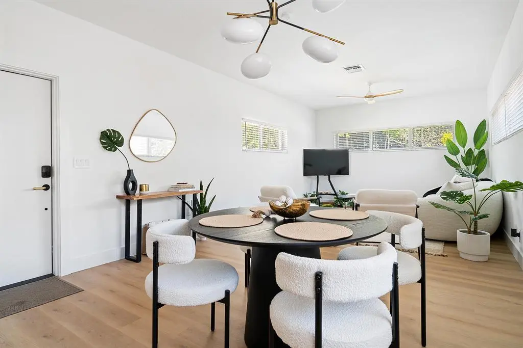 Dinning Room at 3300 WESTVIEW Avenue, West Palm Beach