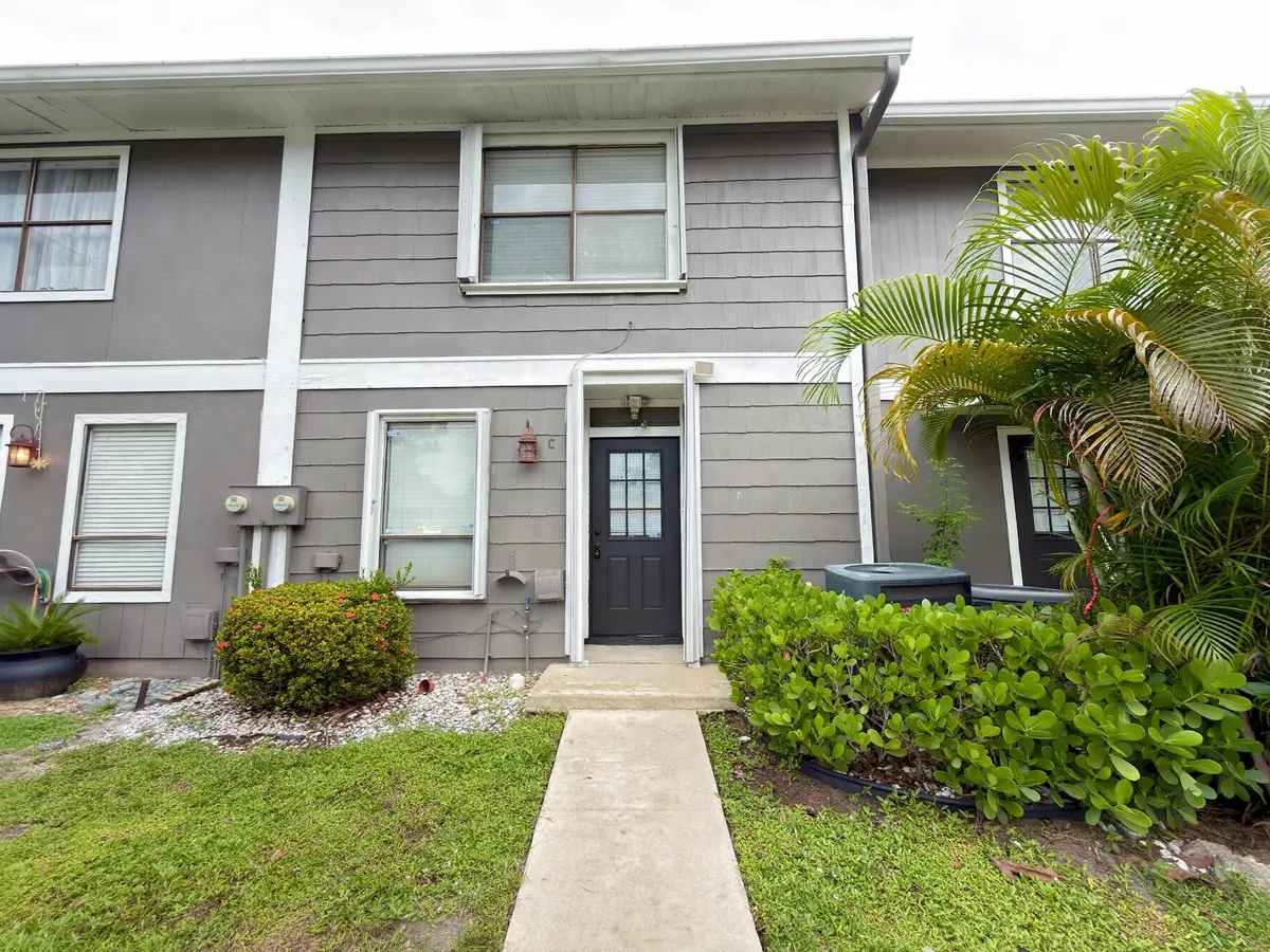 FRONT at 5508 Cannon Way C, West Palm Beach