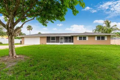 925 SE OSCEOLA Street, Stuart – Single Family Residence for rent