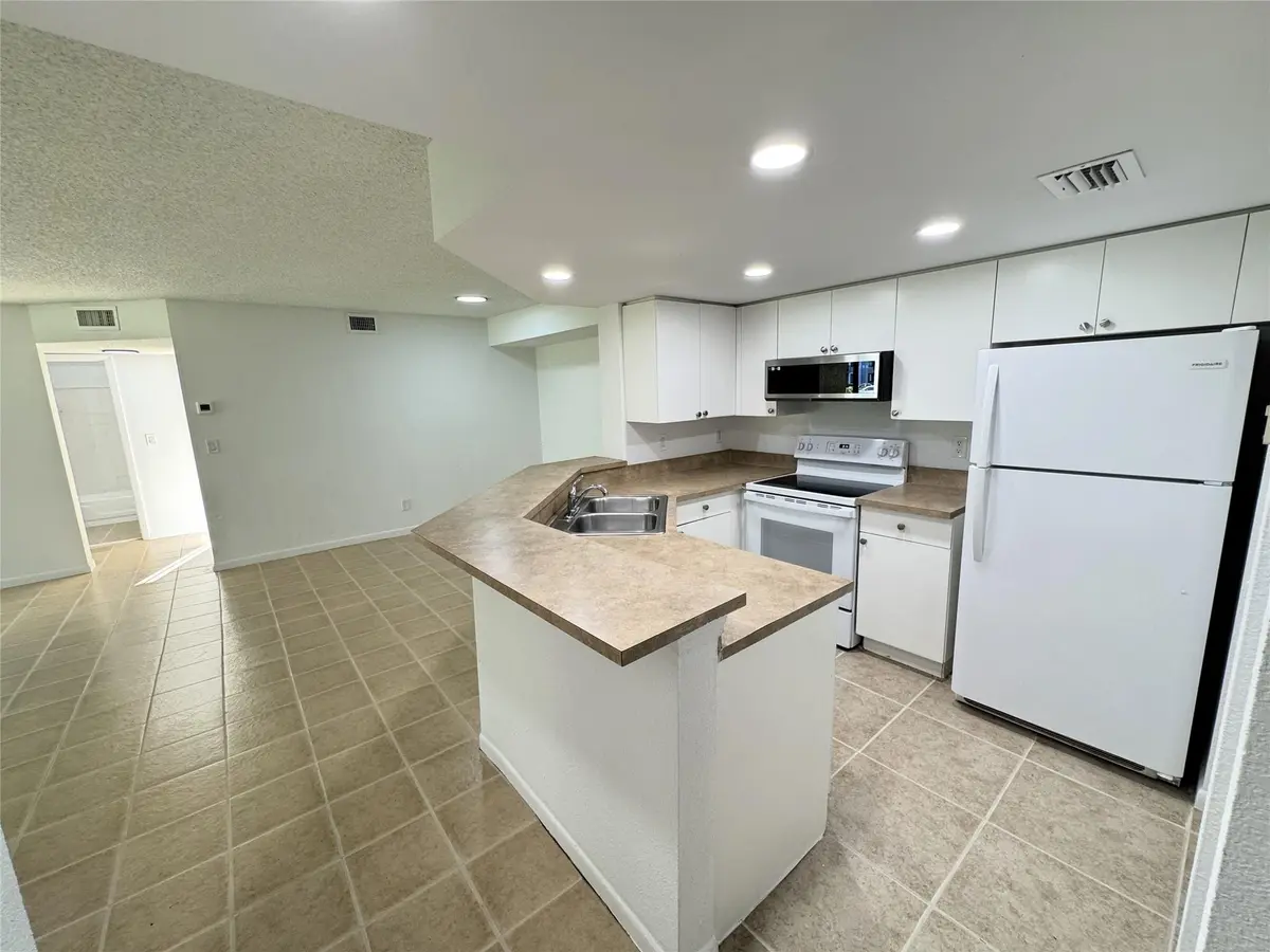 Photo 2 at 9222 W ATLANTIC Boulevard 1314, Coral Springs