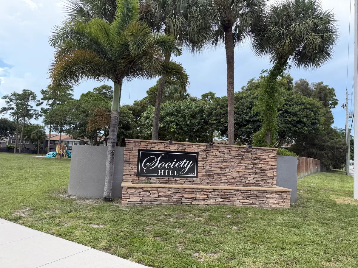 COMUNITY MAIN ENTRANCE at 5508 Cannon Way C, West Palm Beach
