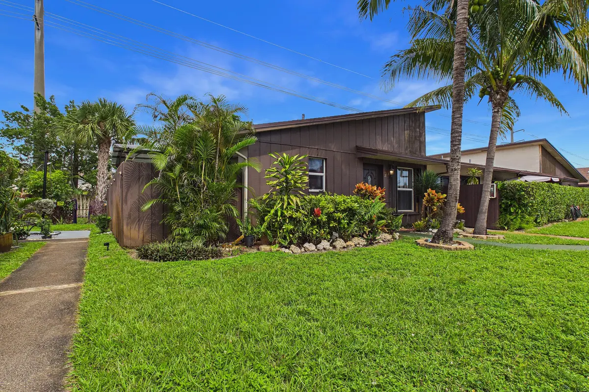 CAM06286G6-PR0041-STILL003 at 3200 NW 5TH Terrace 24, Pompano Beach