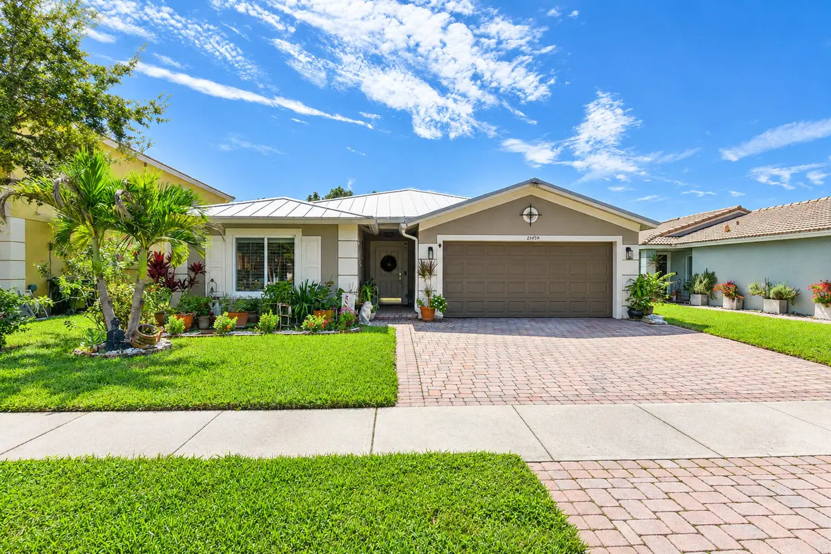 2099 SW Newport Isles Blvd_Vinesha Clark at 2099 Newport Isles Boulevard, Port St. Lucie