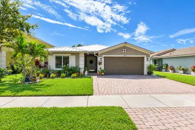 2099 Newport Isles Boulevard, Port St. Lucie – Single Family Residence for sale