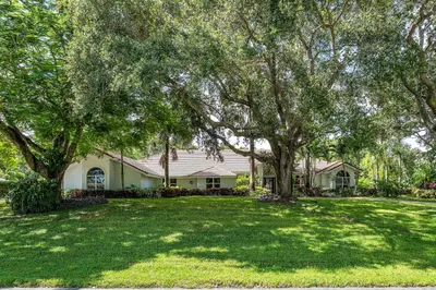 17888 Fieldbrook Circle, Boca Raton – Single Family Residence for sale