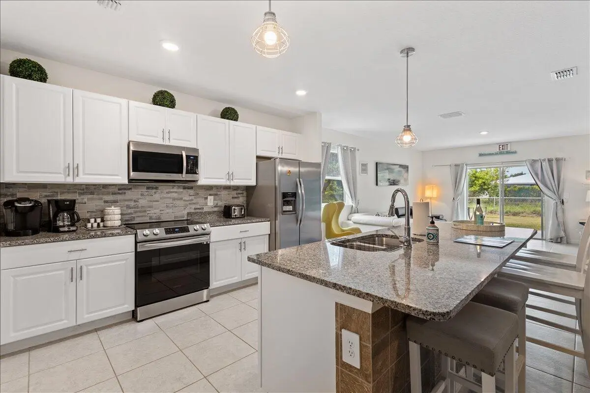 07-Breakfast Bar at 2202 SE Trillo Street, Port St. Lucie