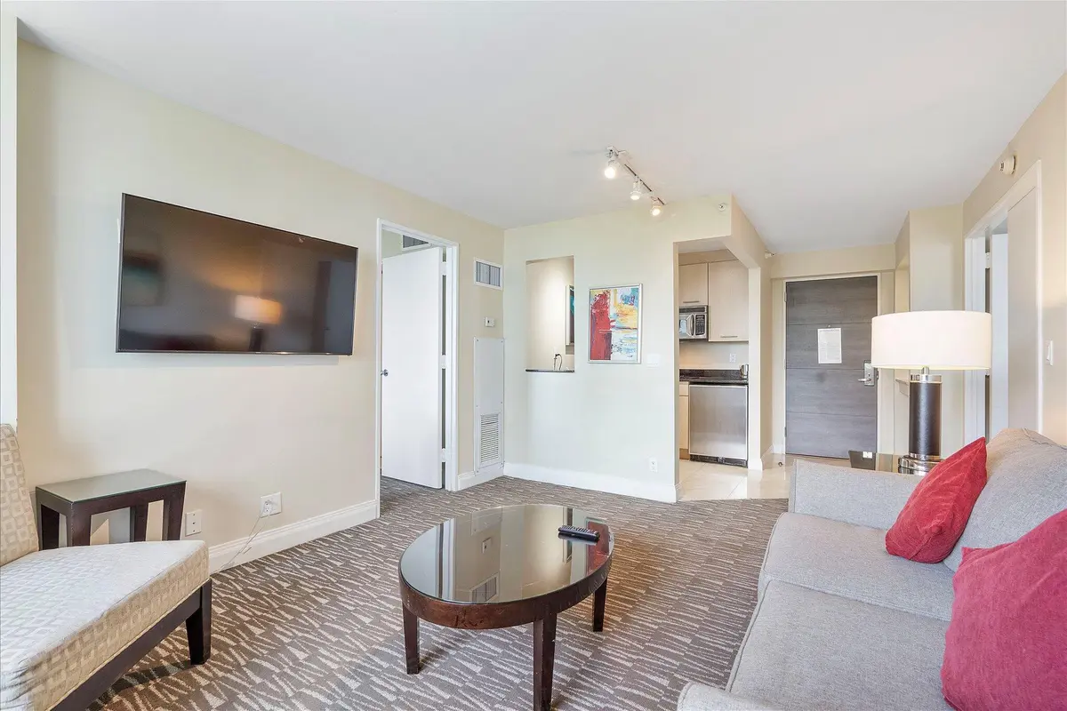 06-2670 E Sunrise Blvd #409_006 at 2670 E Sunrise Boulevard 409, Fort Lauderdale