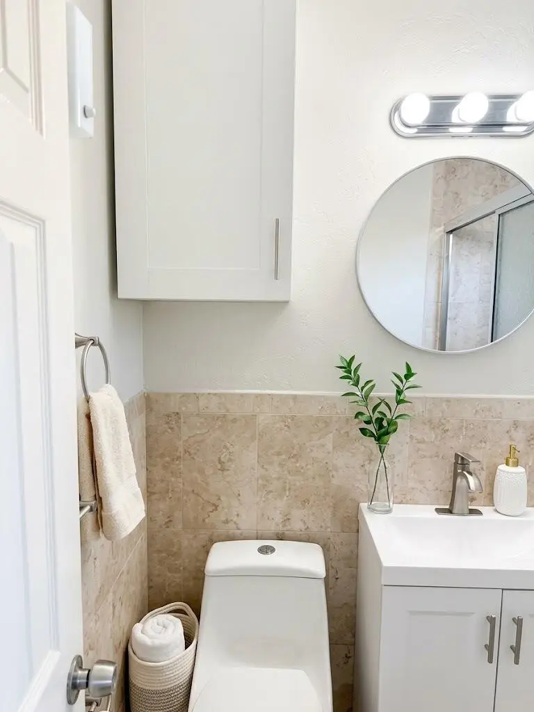Master Bath at 2713 NE 33rd Avenue 2, Fort Lauderdale