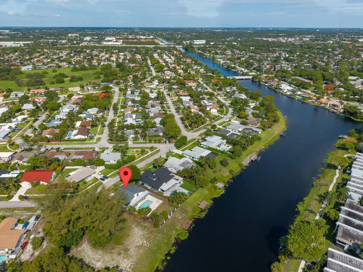 FL0582 I1tv0tJZHLdF5xJ43rKM at 33 OREGON Lane, Boca Raton