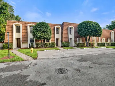 11575 NW 2ND, Plantation – Townhouse for sale