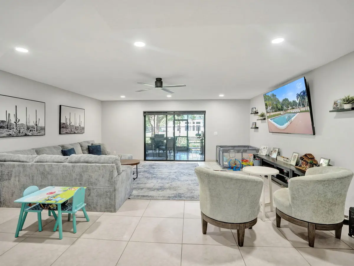 3-web-or-mls-DSC04635 at 11575 NW 2ND, Plantation