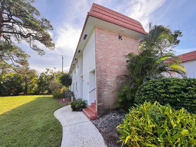 2600 SE Ocean Boulevard Apt k11, Stuart – Condominium for sale