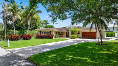 910 Banyan Drive, Delray Beach – Single Family Residence for sale