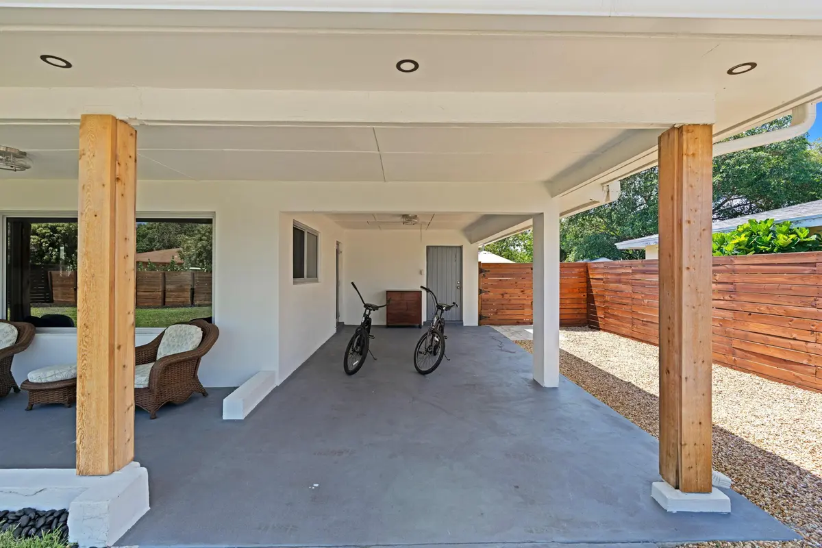 DSC07442.jpg-SMALL at 918 SE 3RD Avenue, Delray Beach