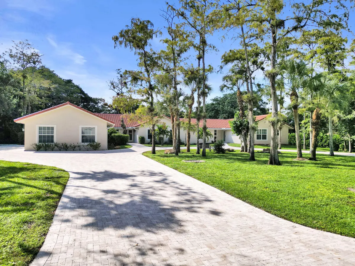 10-web-or-mls-Photo Oct 09 2026, 3 16 48 at 5000 NW 81st Avenue, Coral Springs