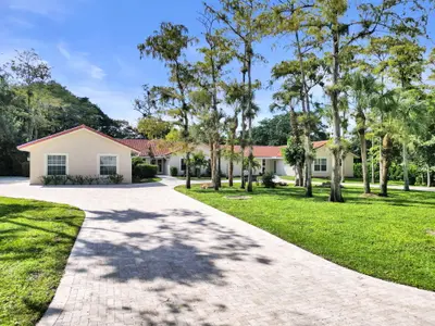 5000 NW 81st Avenue, Coral Springs – Single Family Residence for sale