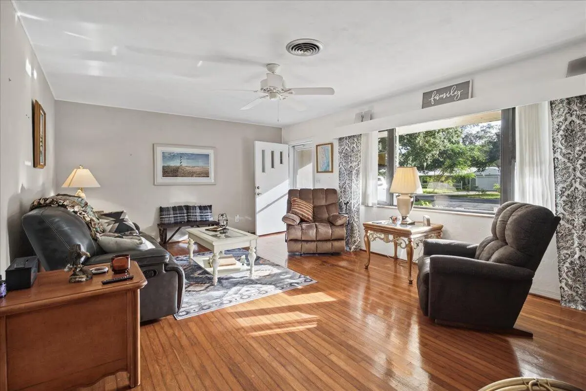 Living Room at 1855 39th Avenue, Vero Beach