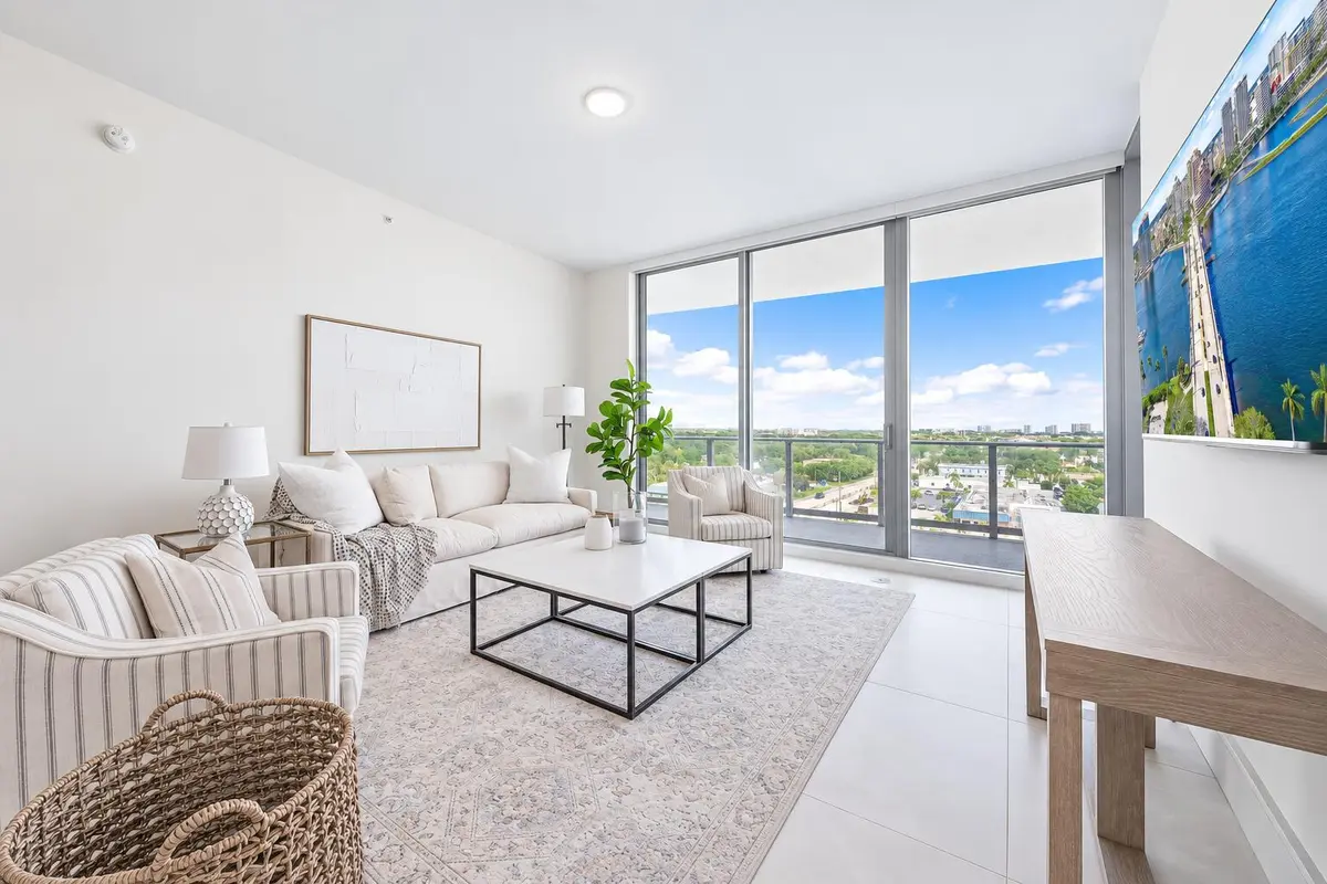 220 Lake Shore 817_living 2 at 220 LAKE SHORE Drive 817, West Palm Beach