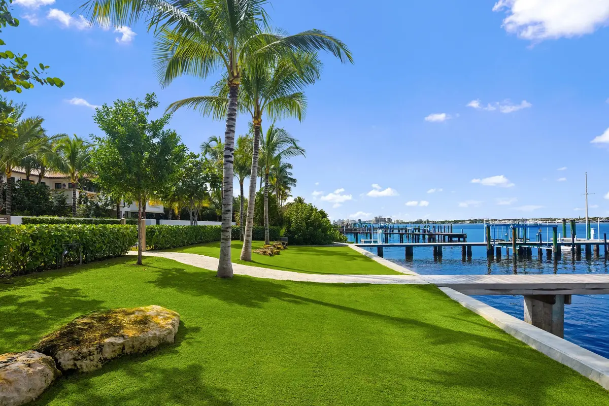3 - Waterfront at 1265 N Lake Way, Palm Beach
