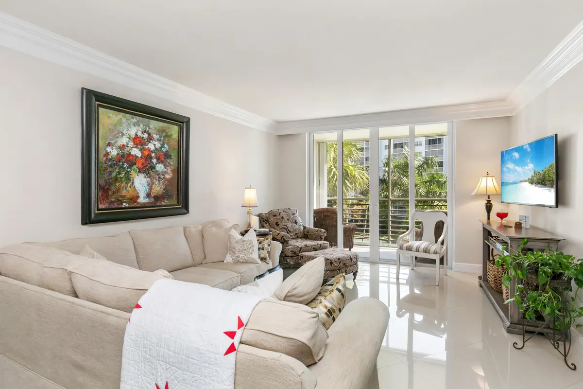 1I6A7104 at 2731 NE 14th Street Causeway 407, Pompano Beach