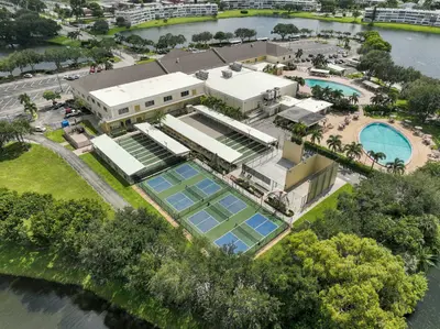 80 NORWICH D, West Palm Beach – Condominium for sale
