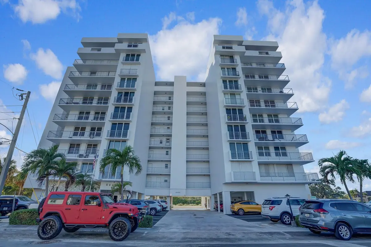 Photo 1 at 1609 N Riverside Drive Unit 304, Pompano Beach