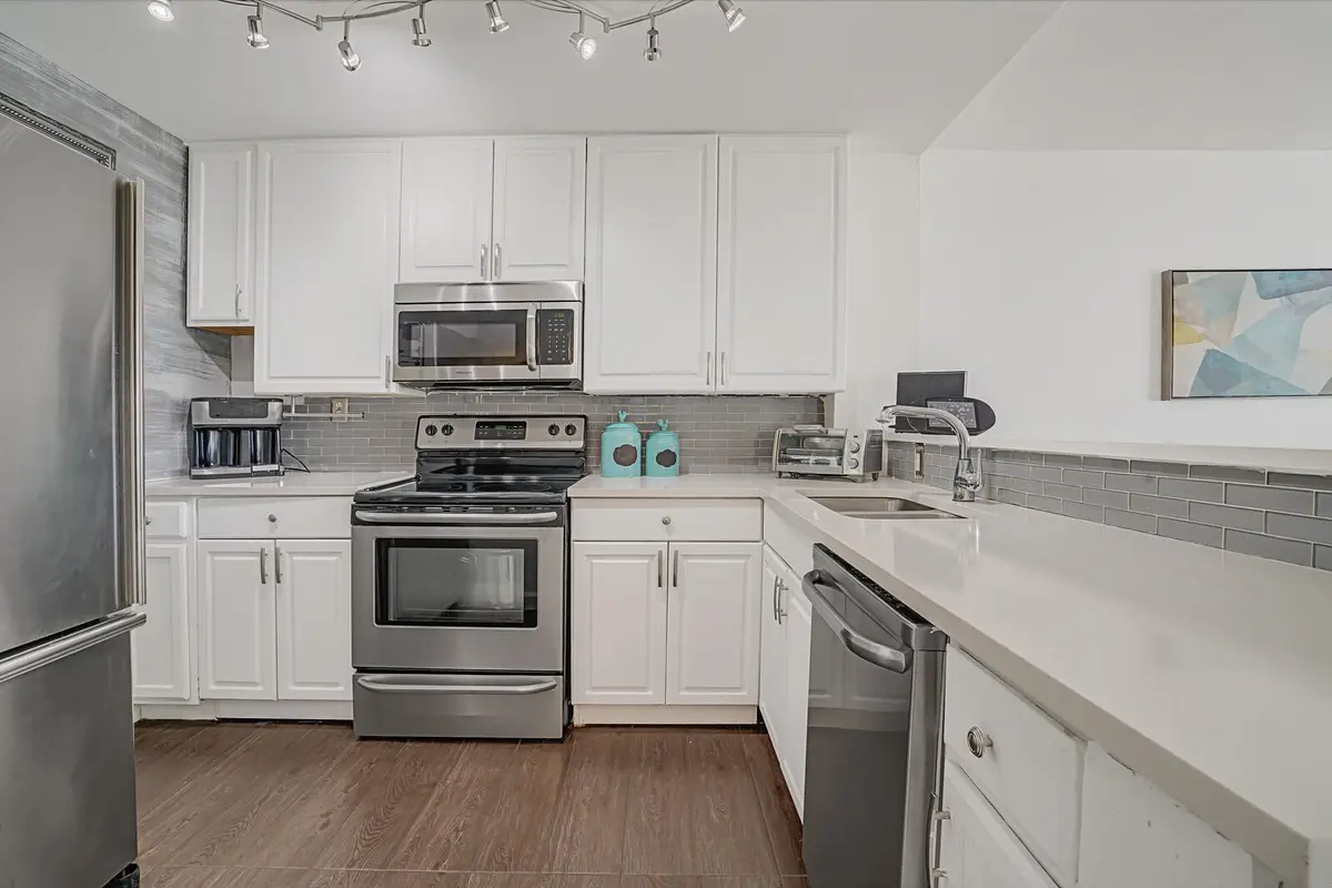 Photo 4 at 1609 N Riverside Drive Unit 304, Pompano Beach