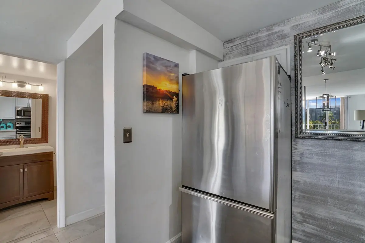 Photo 7 at 1609 N Riverside Drive Unit 304, Pompano Beach