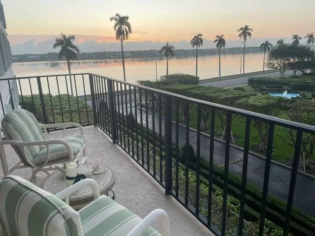IMG_2799 at 1701 S FLAGLER Drive 403, West Palm Beach