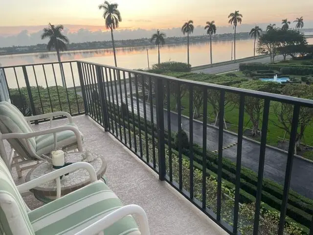 IMG_2798 at 1701 S FLAGLER Drive 403, West Palm Beach