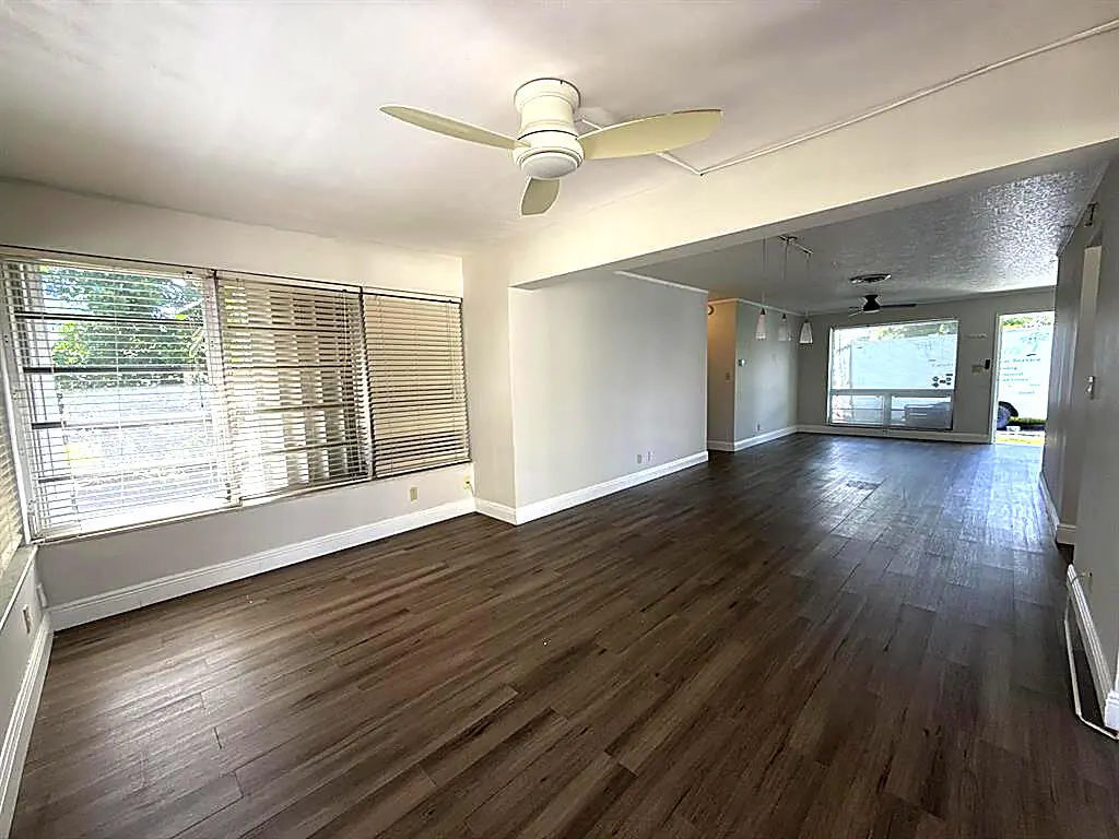 MLS_Sala_01 at 4020 NE 18TH Avenue, Pompano Beach