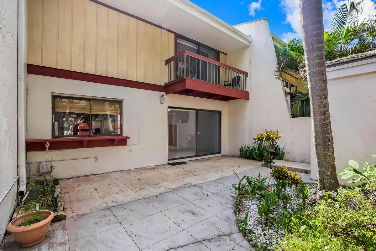 3015 Oaktree Lane, Hollywood, FL 33021 ( at 3015 OAKTREE Lane Unit 277, Hollywood
