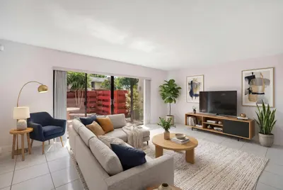 3015 OAKTREE Lane Unit 277, Hollywood – Condominium for sale