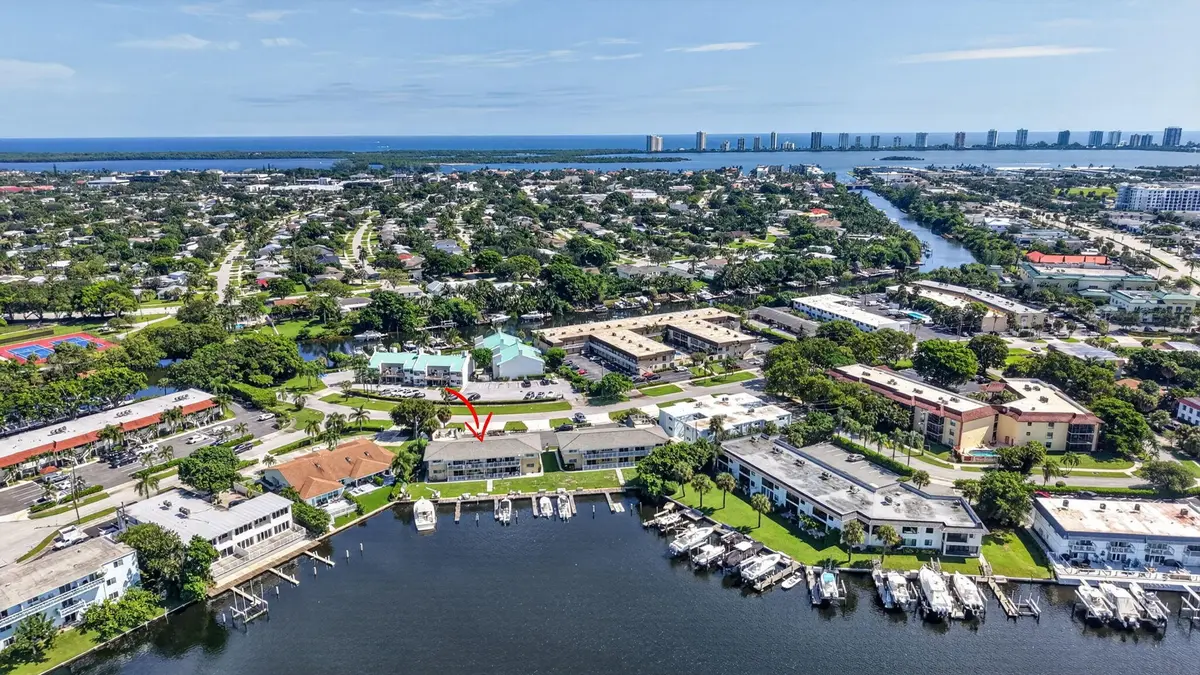 046-aerial-DJI_20261012121940_0779_D at 405 SOUTHWIND Drive 4, North Palm Beach