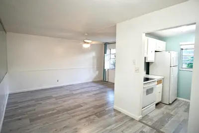 205 NE 3RD Street 203, Boynton Beach – Condominium for rent