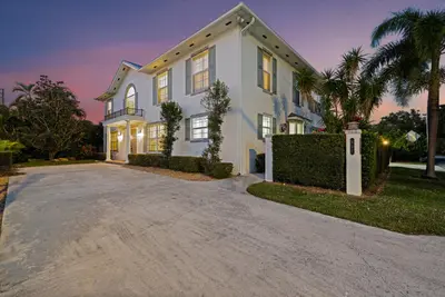 401 Center Street, Jupiter – Single Family Residence for sale