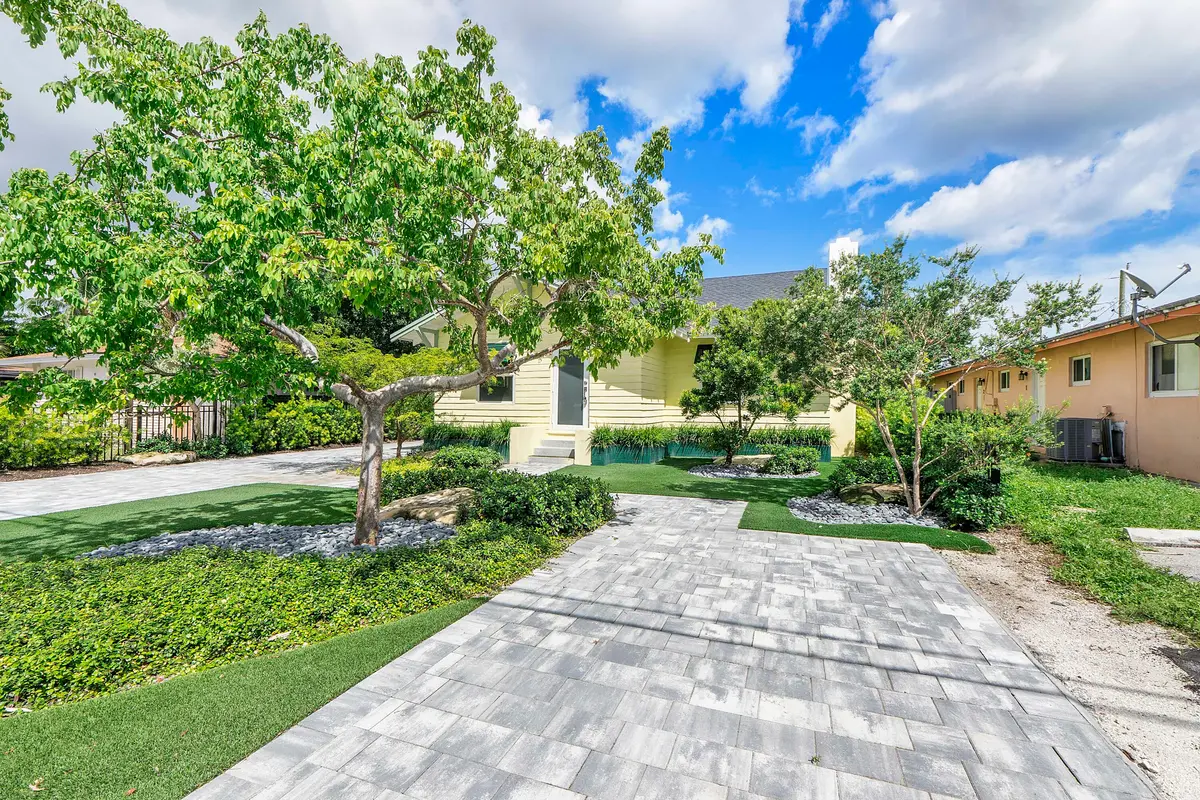 216 Ne 23rd Ave_001 at 216 NE 23RD Avenue, Pompano Beach