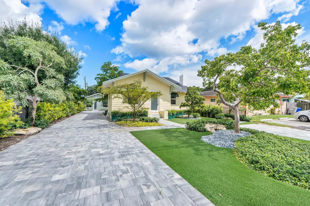 216 Ne 23rd Ave_002 at 216 NE 23RD Avenue, Pompano Beach