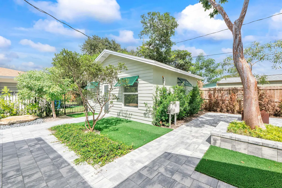 216 Ne 23rd Ave_008 at 216 NE 23RD Avenue, Pompano Beach