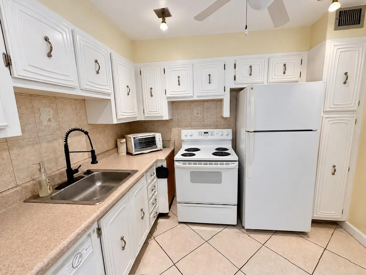 Kitchen at 2801 Somerset Drive 106, Lauderdale Lakes