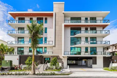 87 Isle Of Venice Drive 402s, Fort Lauderdale – Condominium for sale