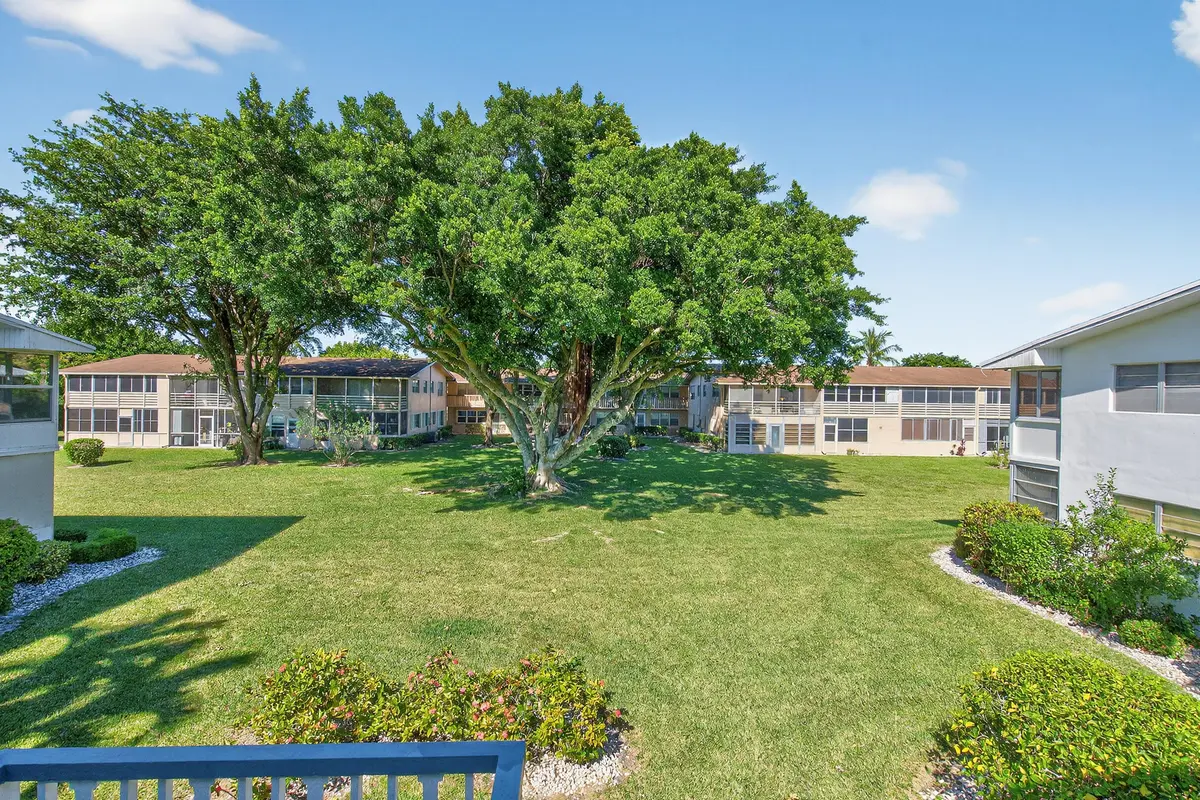 111325-274 at 71 Canterbury C, West Palm Beach