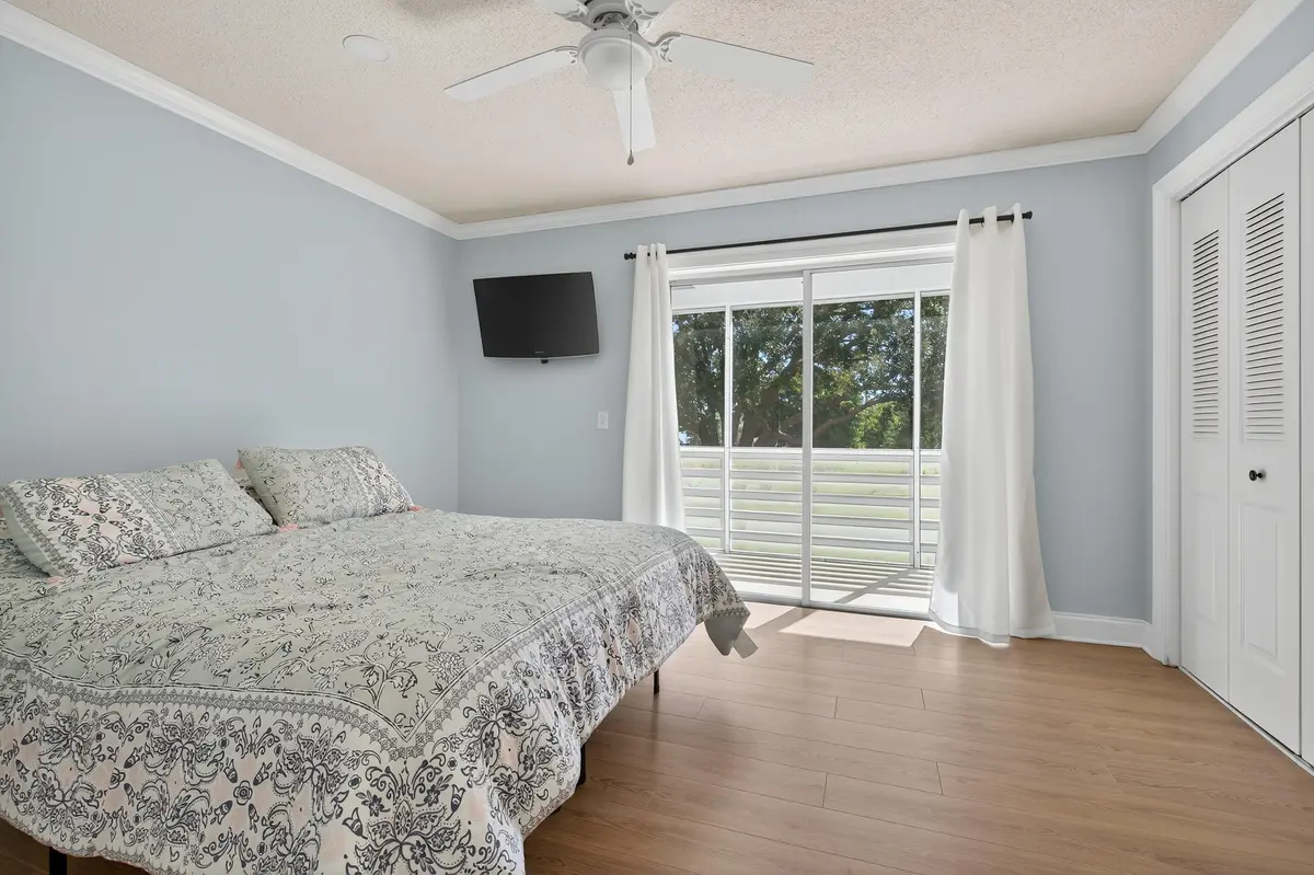111325-237 at 71 Canterbury C, West Palm Beach