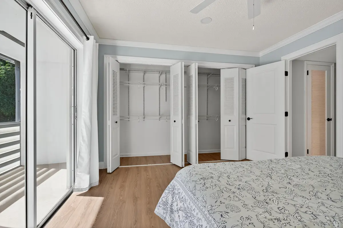 111325-253 at 71 Canterbury C, West Palm Beach