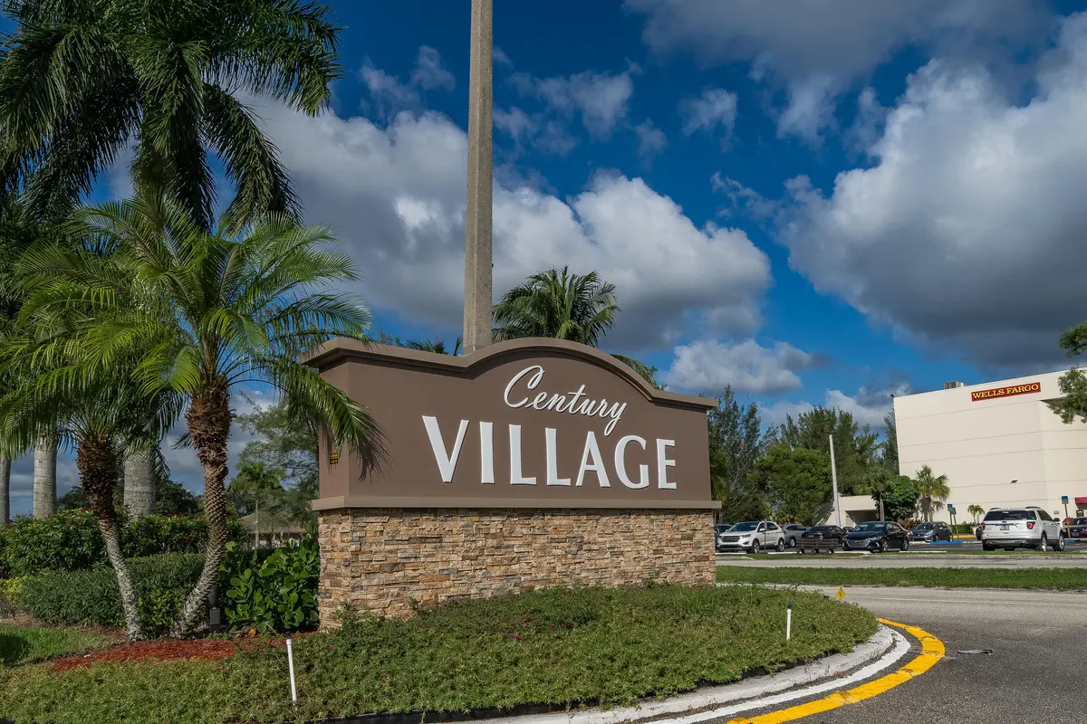 CenturyVillage-24 at 71 Canterbury C, West Palm Beach